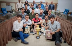 تجلیل از دانشجویان افتخارآفرین دانشگاه آزاد اسلامی لارستان