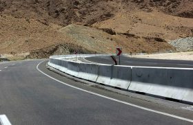 تقاطع فرودگاه تا پل زیرگذر محور لار–جهرم روشن می شود
